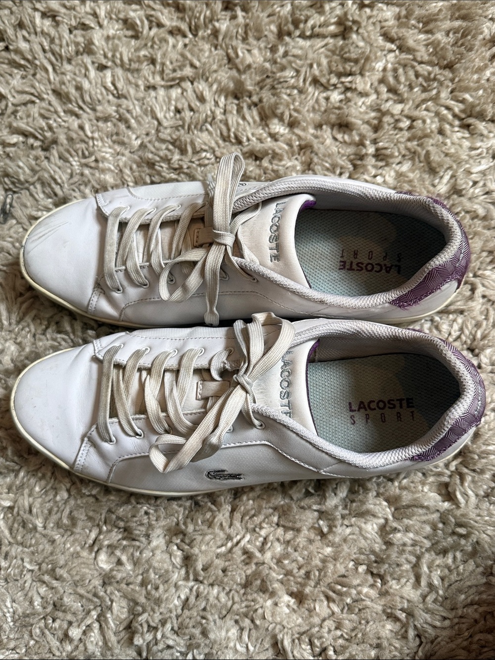 Lacoste White Leather Low-Top Sneakers Purple Chevron Heel Tab Size 9.5 - Picture 2 of 11